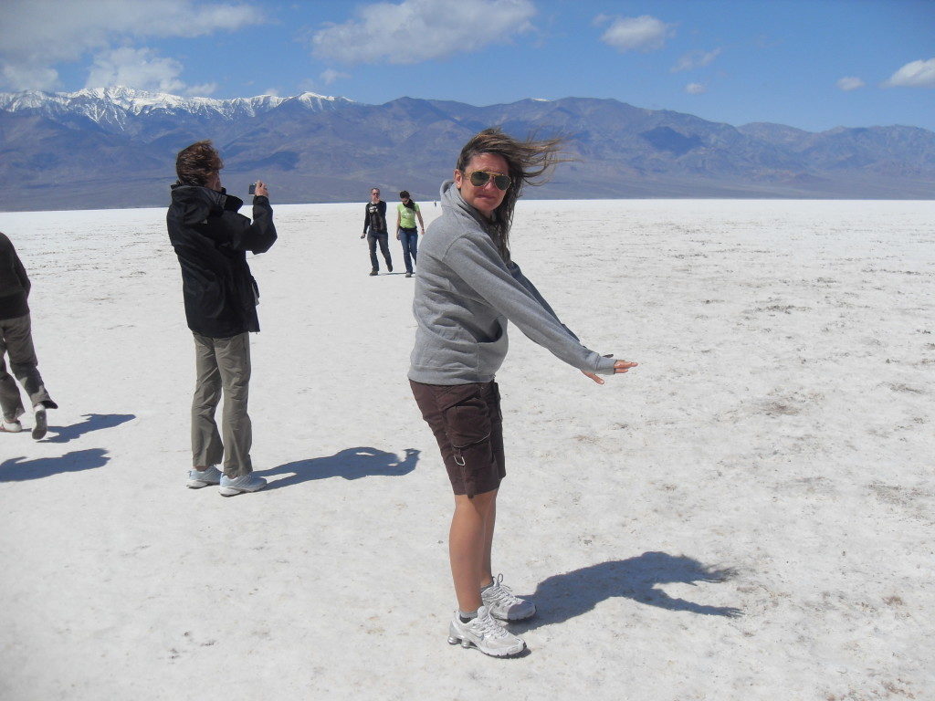 Vento forte, caldo ed un percorso fatto di sale.... questa e' la Death Valley!!!
