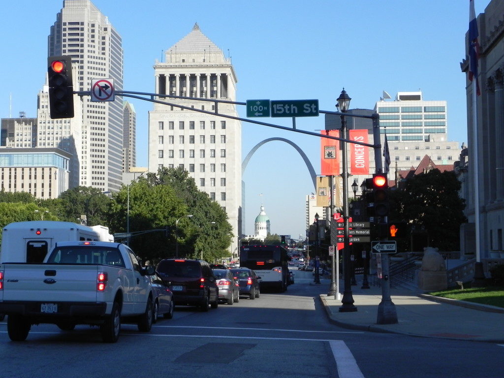 Downtown St.Louis e sullo sfondo il Gateway Arch...