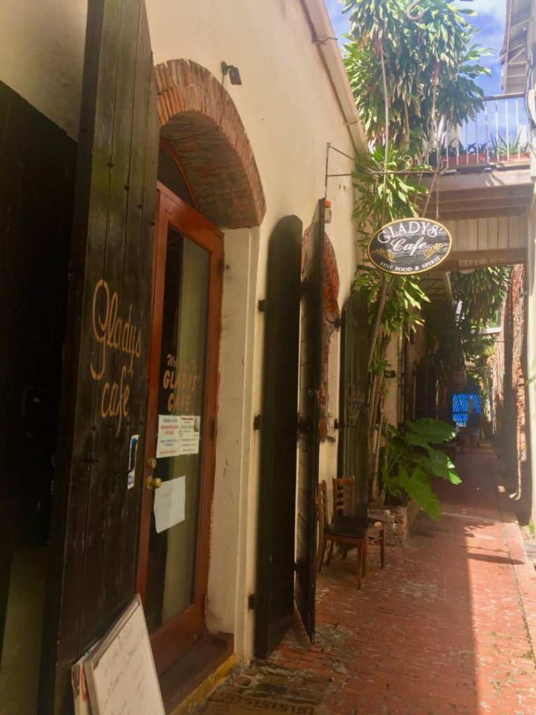Cosa vedere a St. Thomas: Glady's Cafe