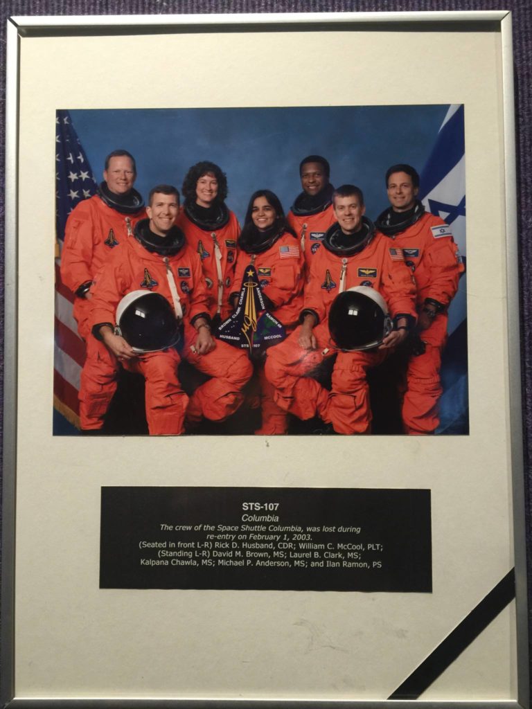In memoria dell'equipaggio del Columbia, perso al rientro dallo spazio nel 2003