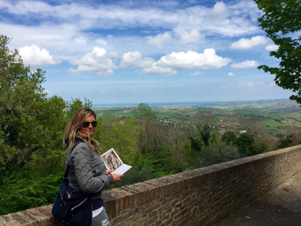 Vista sulla Romagna dal Castello di Montegridolfo