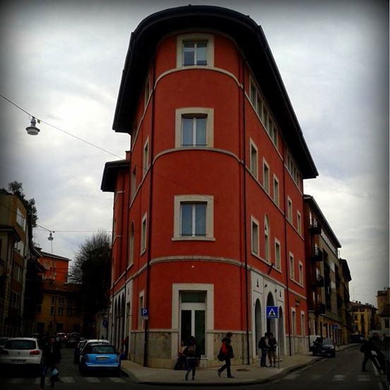 Flatiron Buildings a Verona