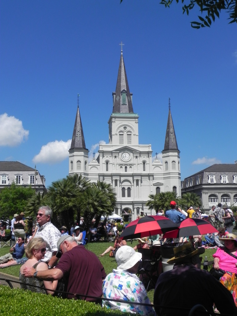 La Cattedrale vista da Jackson Square