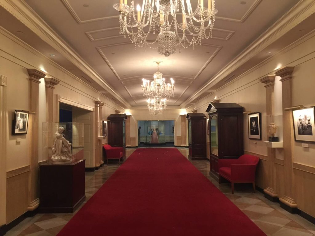 The White House corridor, rebuilt in JFK Library