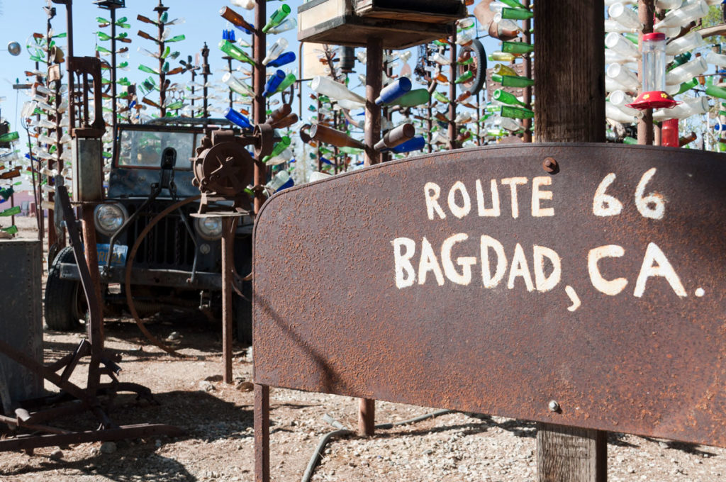 Bottle Tree Ranch, Oro Grande (California)