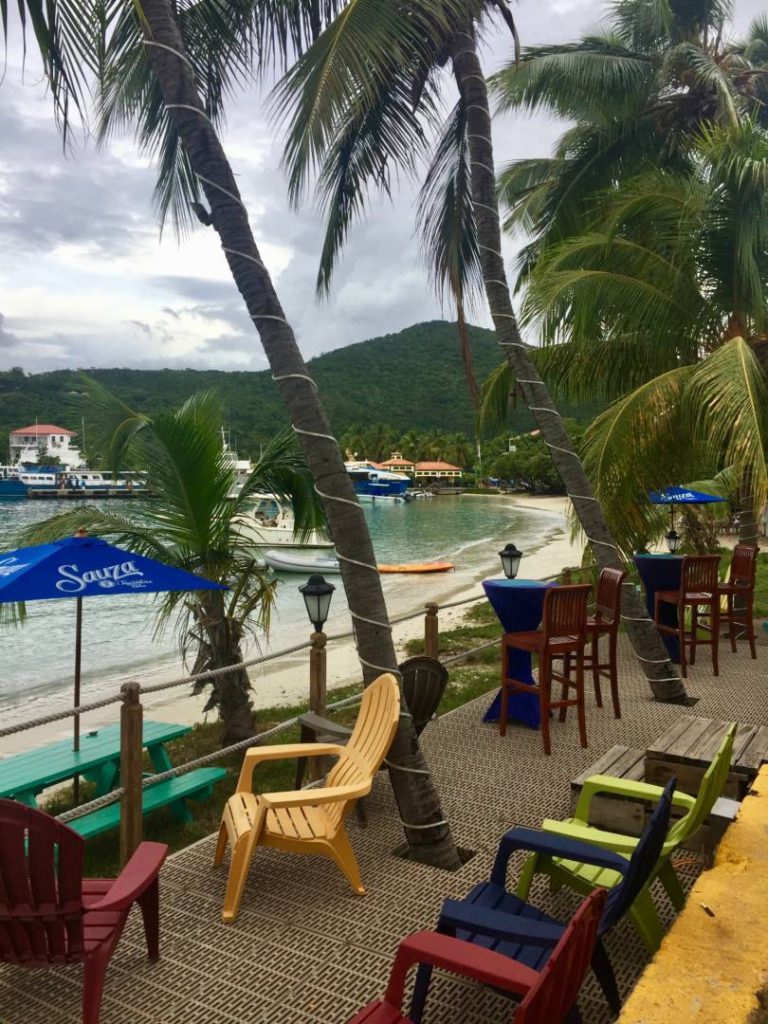 Cosa vedere a St. John: la spiaggia di Cruz Bay