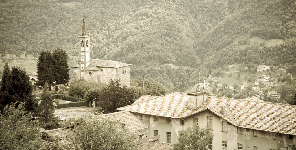 Il Paese di Vendrogno, Valsassina. Shutterstock.com Photo Credits