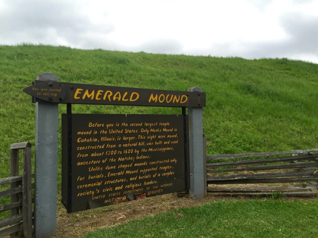 Itineraries in Mississippi, Emerald Mound