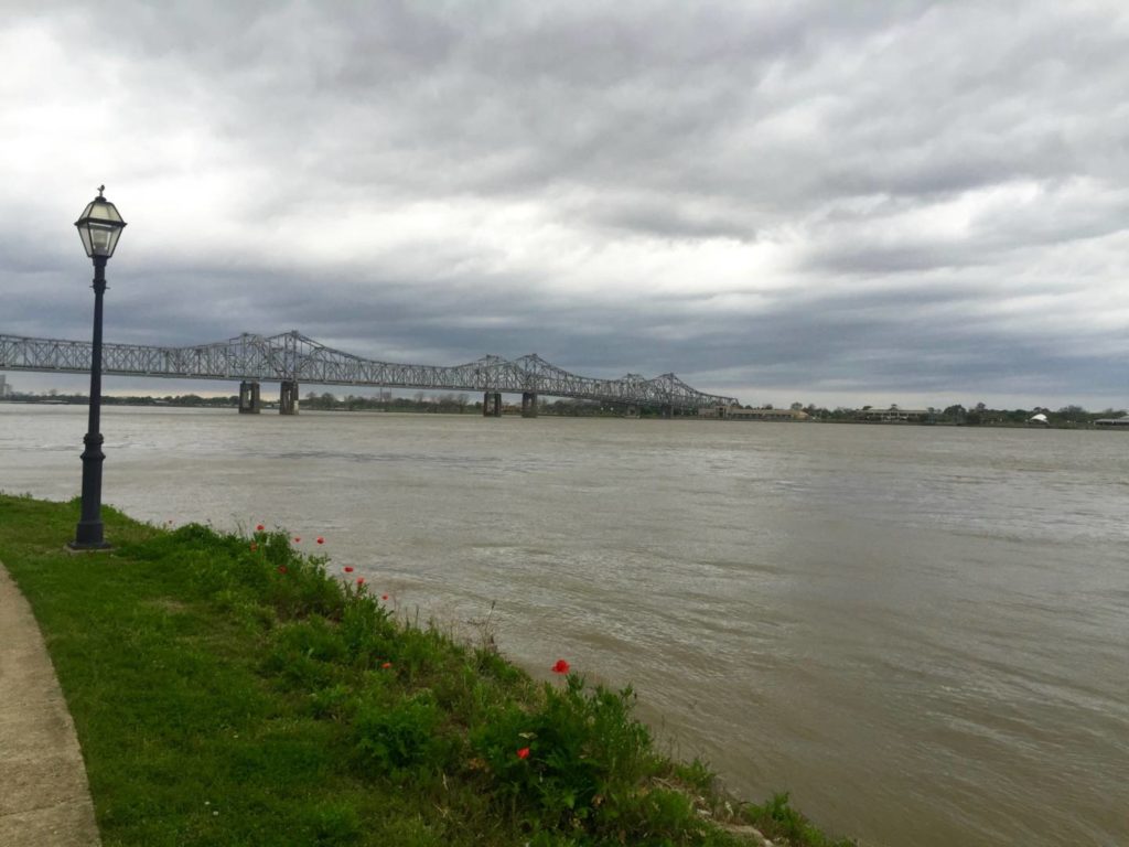 Itineraries in Mississippi: Natchez, sunset on the Mississippi River