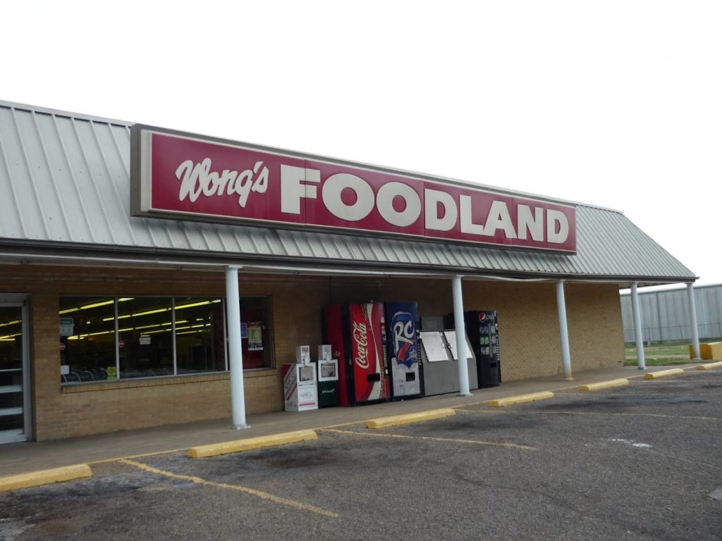 Mississippi on the road: Wong's Foodland