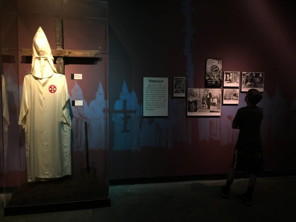 Viaggio in Alabama: storia del Ku Klux Clan, Birmingham Civil Rights Institute