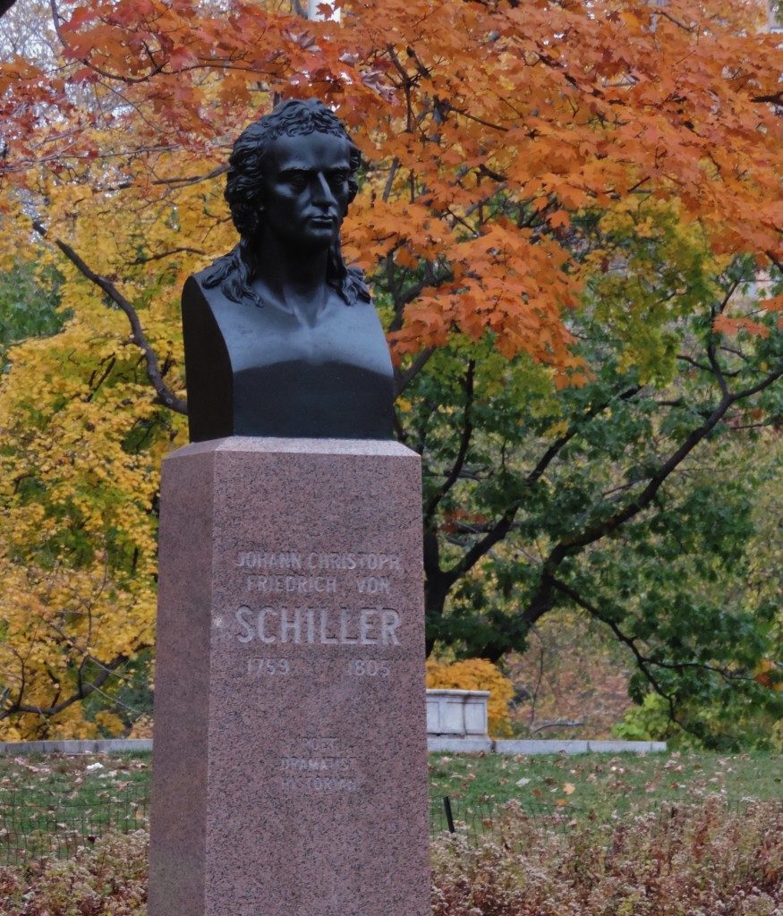 The Literary Walk, il busto di Schiller