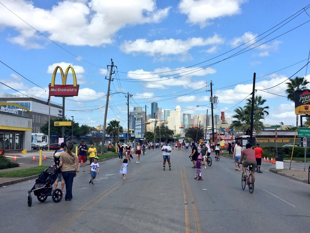 Cosa vedere a Houston, Texas: Sunday Streets nel quartiere di Montrose